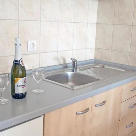 Appartamento Beachfront Tamarix Posedarje